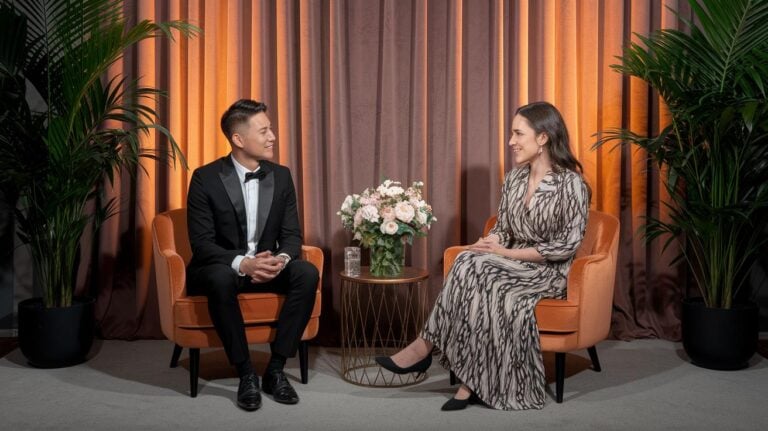 Celebrity Interview Style Guide: Chic Approach